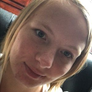 Meet your Posher, Hailey